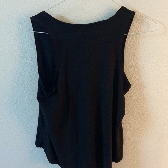 All black tank top - Picture 4 of 5
